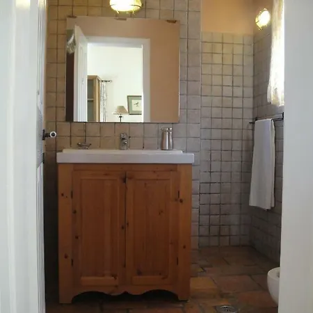 וילה Stone Rose *