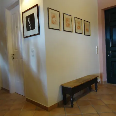 וילה Stone Rose *