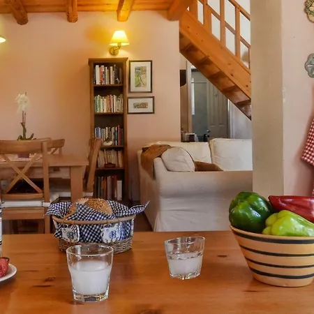 וילה Stone Rose *